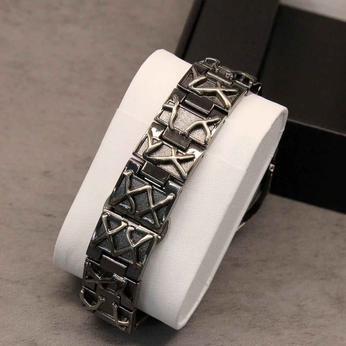 Spider Web Dial Y2K Retro Quartz Watch